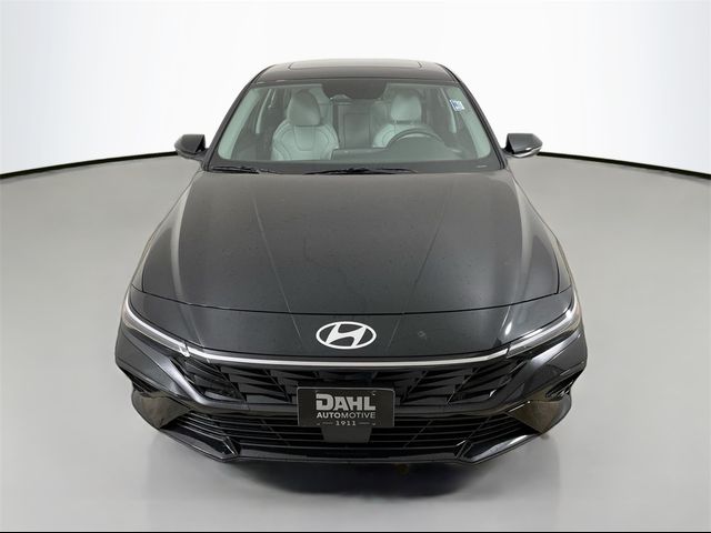 2025 Hyundai Elantra Hybrid Limited