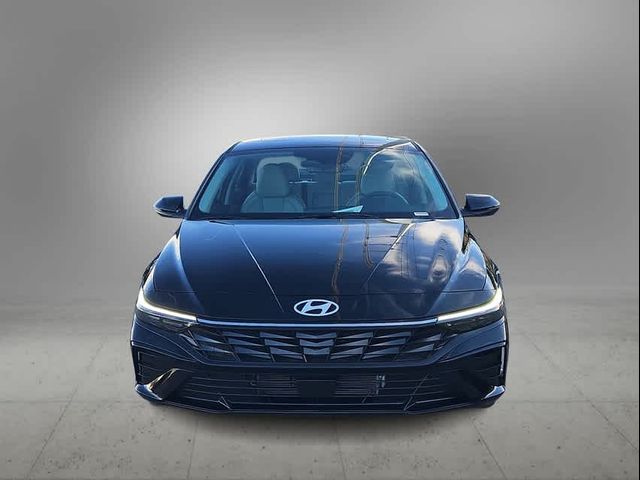 2025 Hyundai Elantra Hybrid Limited