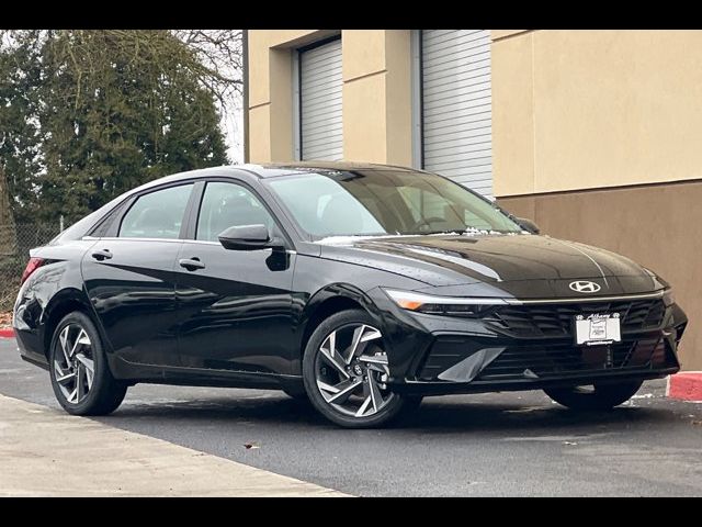 2025 Hyundai Elantra Hybrid Limited