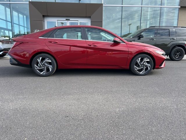 2025 Hyundai Elantra Hybrid Limited