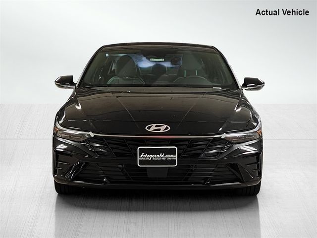 2025 Hyundai Elantra Hybrid Limited