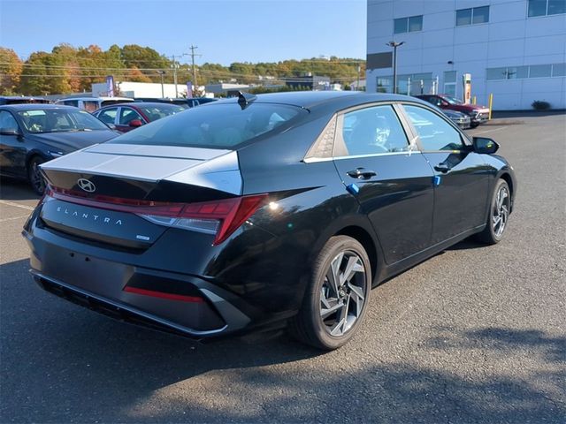 2025 Hyundai Elantra Hybrid Limited