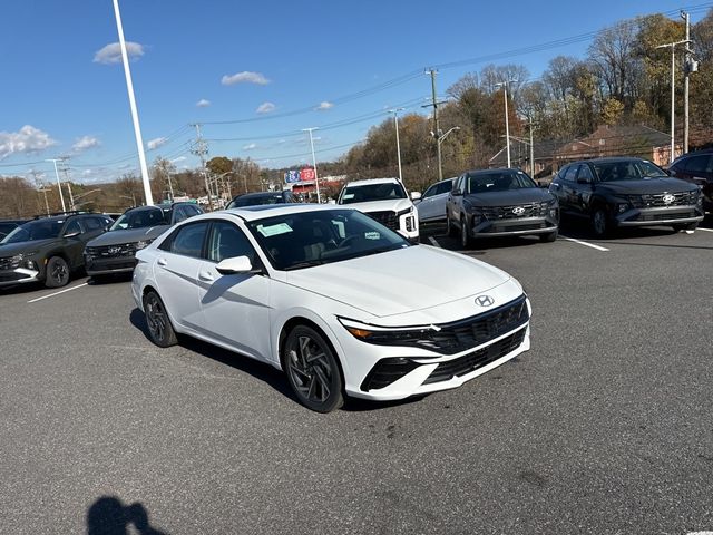 2025 Hyundai Elantra Hybrid Limited