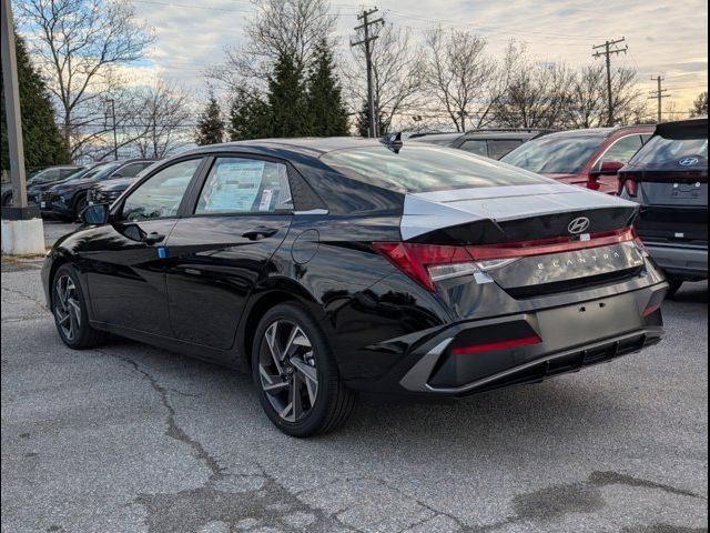 2025 Hyundai Elantra Hybrid Limited