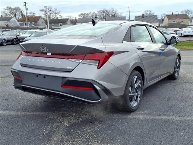 2025 Hyundai Elantra Hybrid Limited