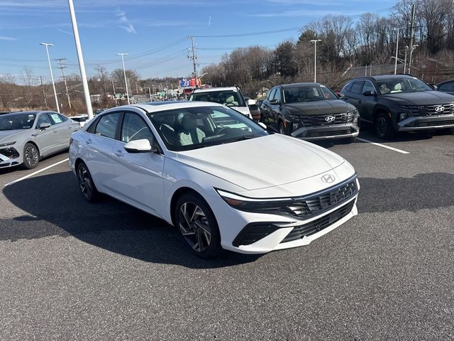 2025 Hyundai Elantra Hybrid Limited