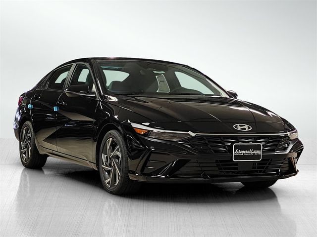 2025 Hyundai Elantra Hybrid Limited