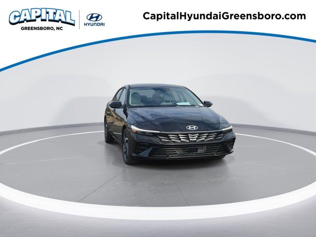 2025 Hyundai Elantra Hybrid Limited