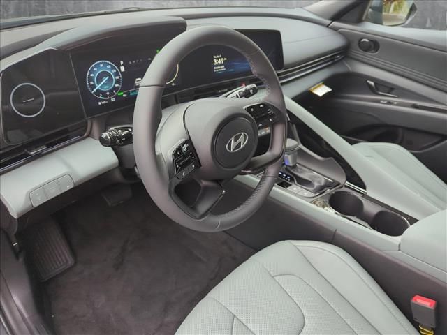 2025 Hyundai Elantra Hybrid Limited