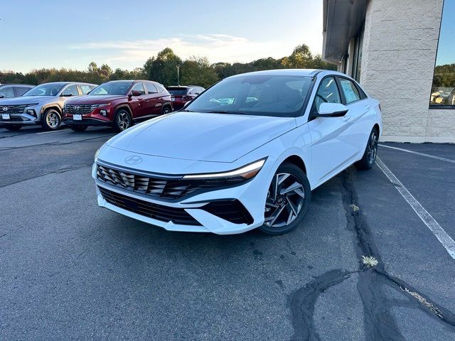 2025 Hyundai Elantra Hybrid Limited