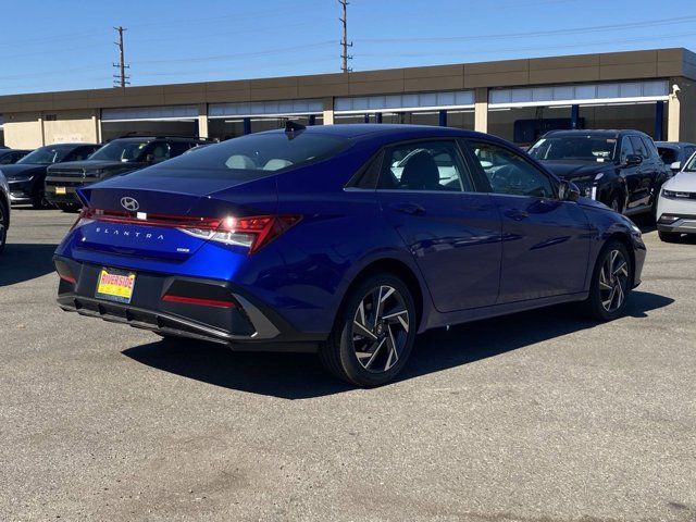 2025 Hyundai Elantra Hybrid Limited