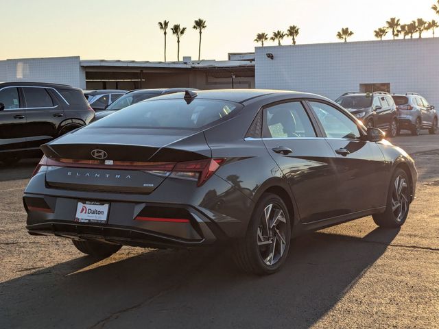 2025 Hyundai Elantra Hybrid Limited