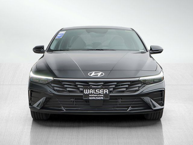 2025 Hyundai Elantra Hybrid Limited