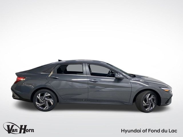 2025 Hyundai Elantra Hybrid Limited