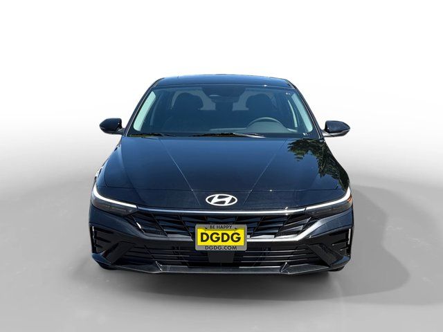2025 Hyundai Elantra Hybrid Limited