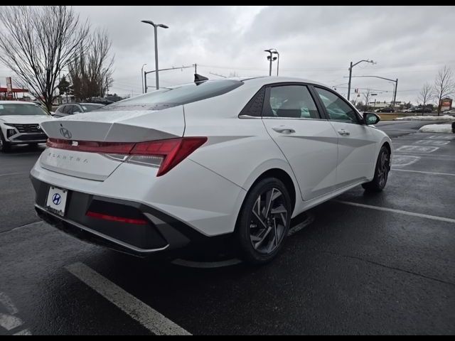 2025 Hyundai Elantra Hybrid Limited