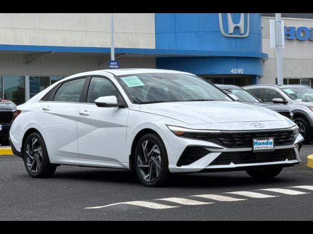2025 Hyundai Elantra Hybrid Limited