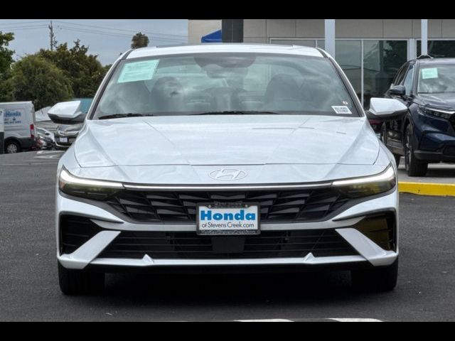 2025 Hyundai Elantra Hybrid Limited