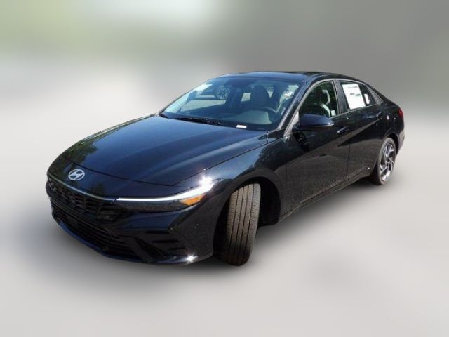 2025 Hyundai Elantra Hybrid Limited