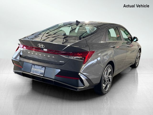 2025 Hyundai Elantra Hybrid Limited