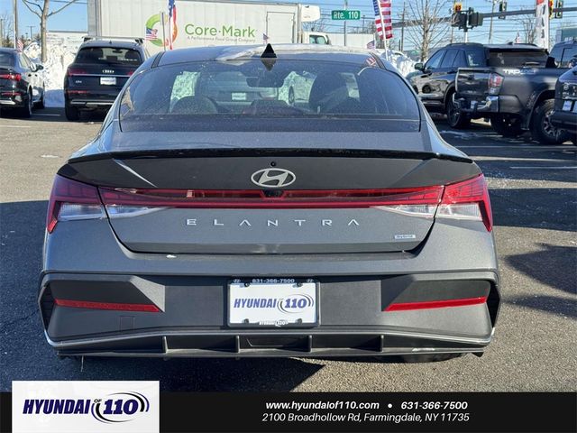 2025 Hyundai Elantra Hybrid SEL Sport