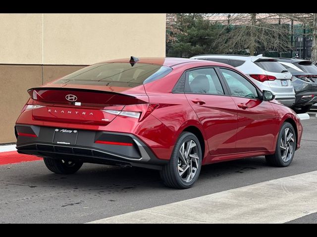 2025 Hyundai Elantra Hybrid SEL Sport