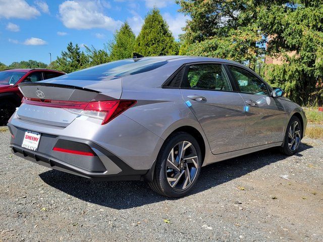 2025 Hyundai Elantra Hybrid SEL Sport