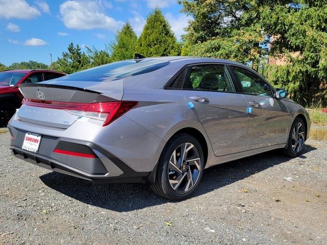 2025 Hyundai Elantra Hybrid SEL Sport