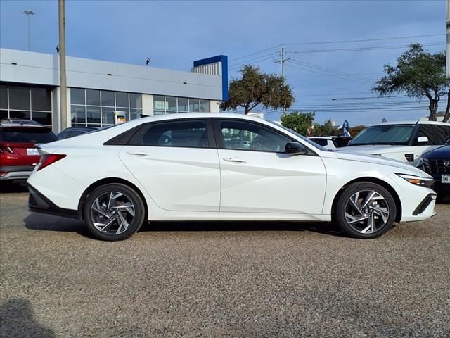 2025 Hyundai Elantra Hybrid SEL Sport