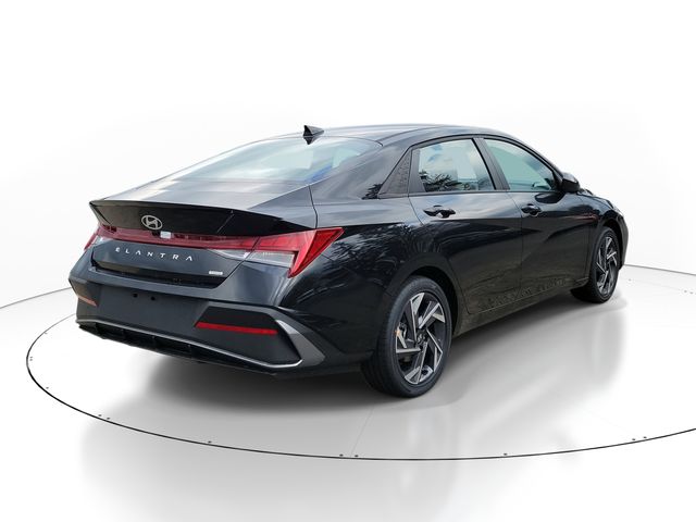 2025 Hyundai Elantra Hybrid SEL Sport