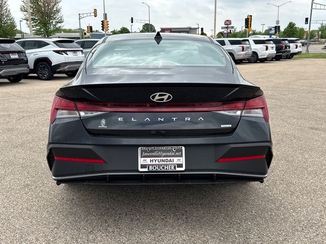 2025 Hyundai Elantra Hybrid SEL Sport