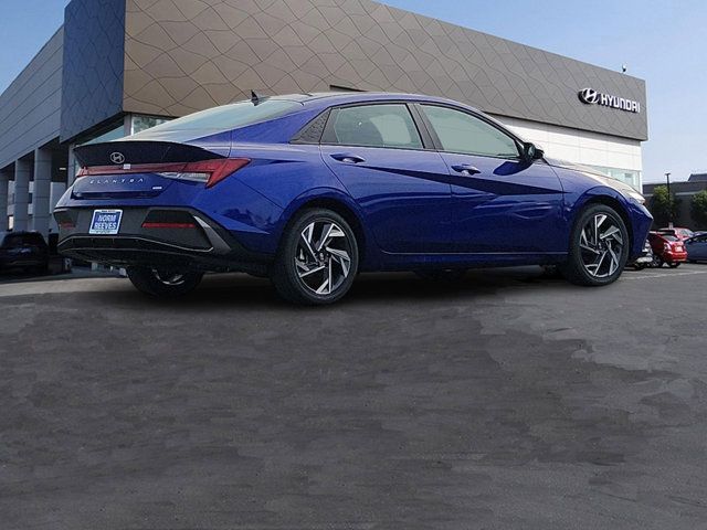 2025 Hyundai Elantra Hybrid SEL Sport