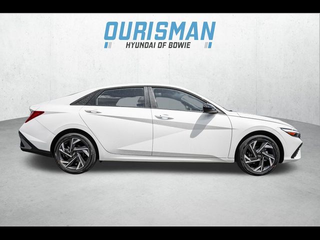 2025 Hyundai Elantra Hybrid SEL Sport
