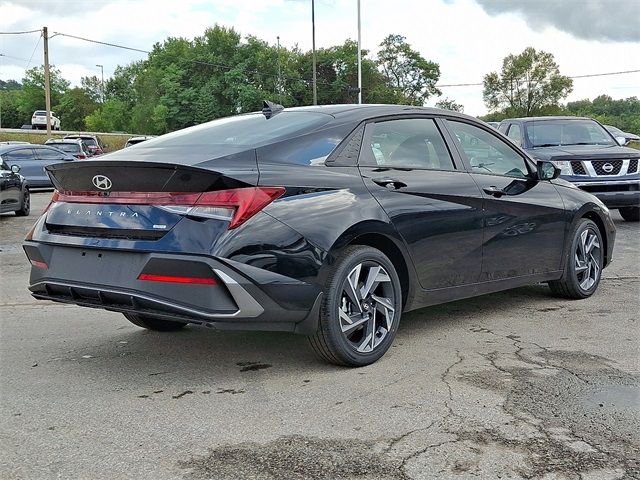 2025 Hyundai Elantra Hybrid SEL Sport
