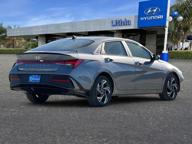 2025 Hyundai Elantra Hybrid SEL Sport