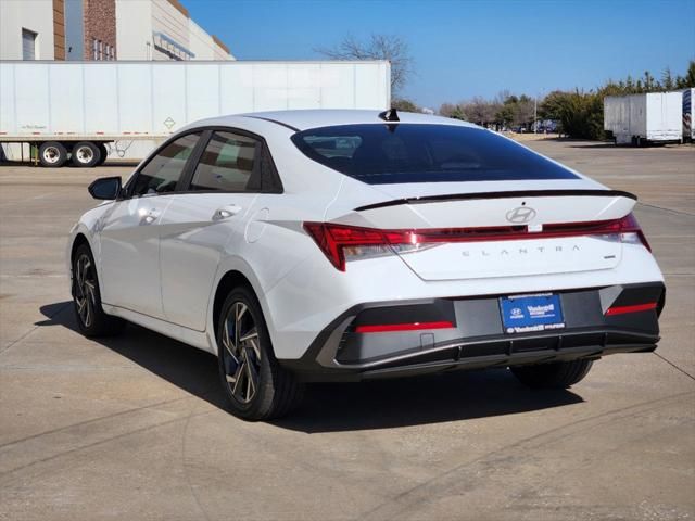 2025 Hyundai Elantra Hybrid SEL Sport