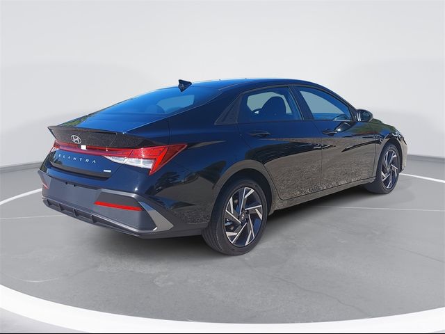 2025 Hyundai Elantra Hybrid SEL Sport