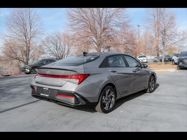 2025 Hyundai Elantra Hybrid SEL Sport