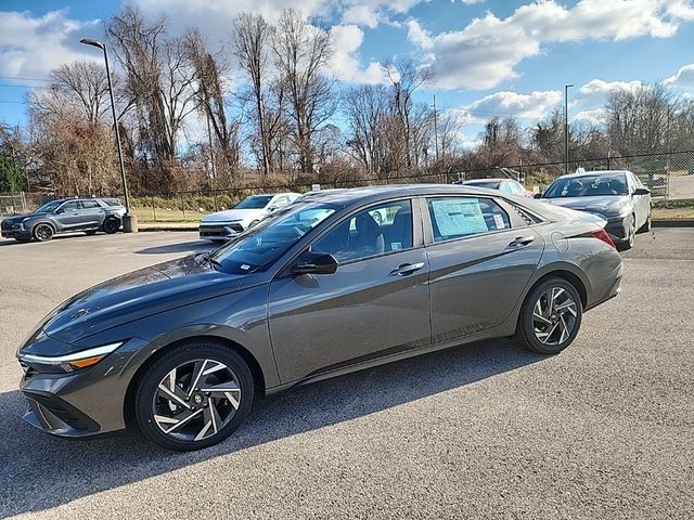 2025 Hyundai Elantra Hybrid SEL Sport