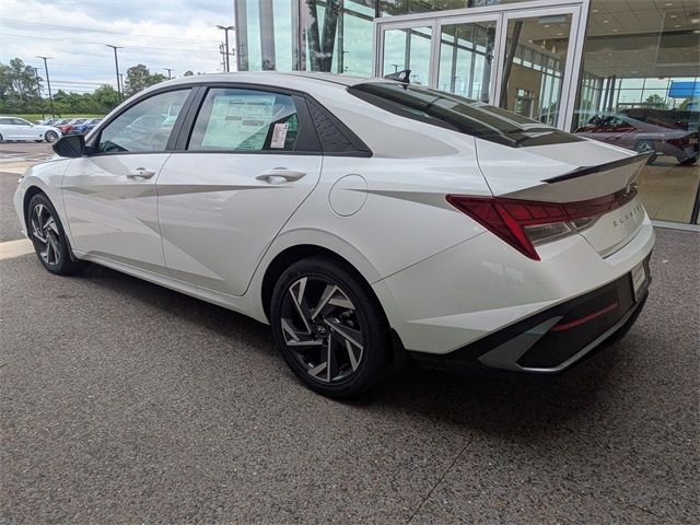 2025 Hyundai Elantra Hybrid SEL Sport