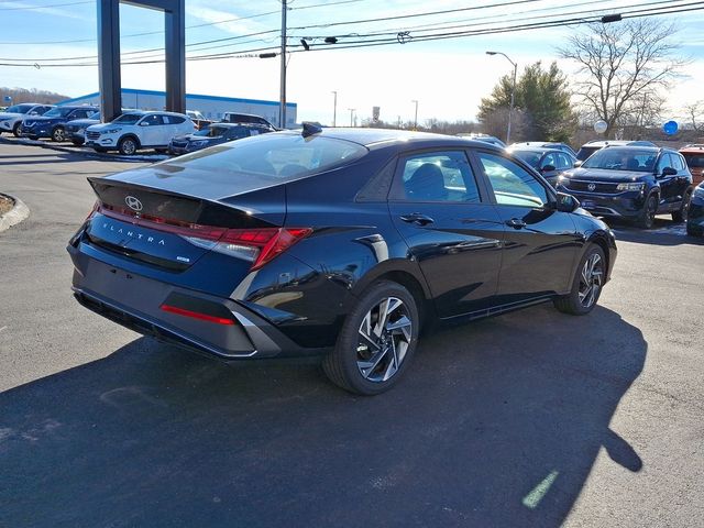 2025 Hyundai Elantra Hybrid SEL Sport