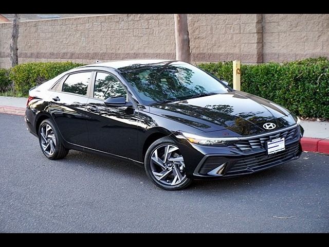 2025 Hyundai Elantra Hybrid SEL Sport
