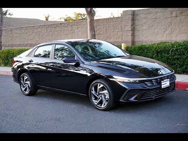 2025 Hyundai Elantra Hybrid SEL Sport