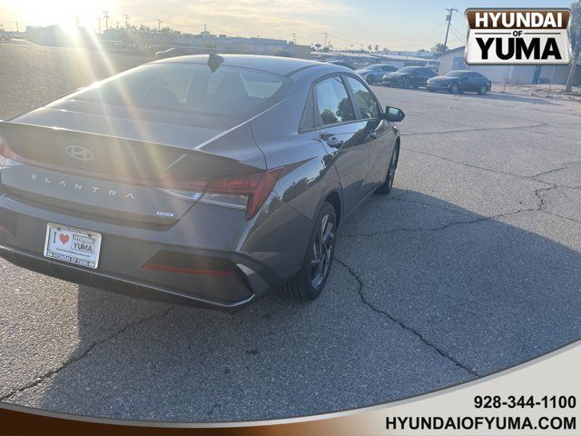 2025 Hyundai Elantra Hybrid SEL Sport