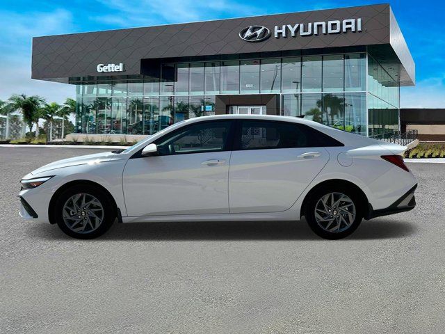 2025 Hyundai Elantra Hybrid SEL Sport