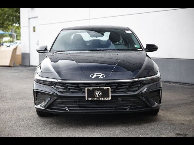 2025 Hyundai Elantra Hybrid SEL Sport