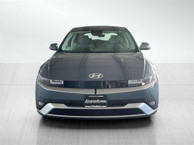 2025 Hyundai IONIQ 5 SE
