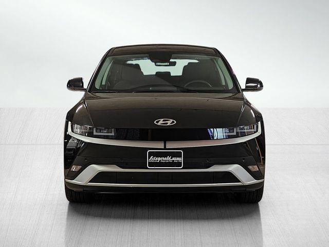 2025 Hyundai IONIQ 5 SE