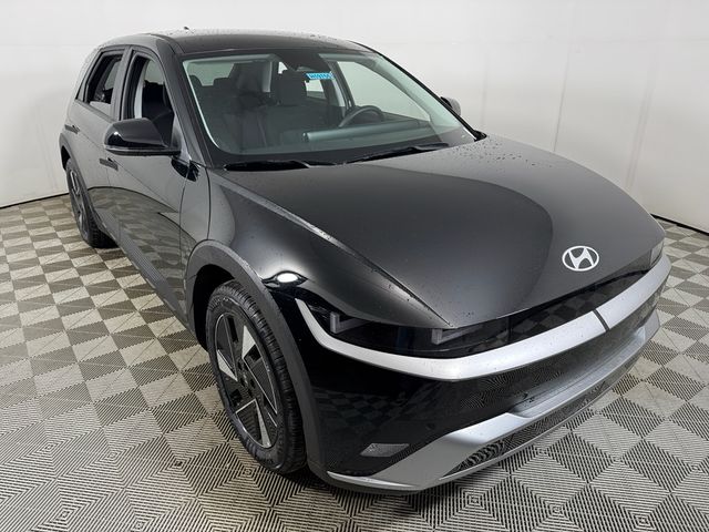 2025 Hyundai IONIQ 5 SE Standard Range