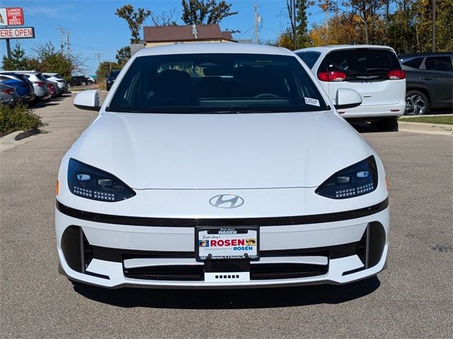 2025 Hyundai IONIQ 6 SE